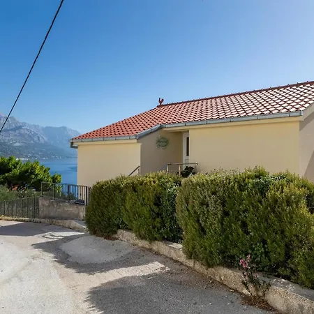 With A Parking Space Marusici, Omis - 1131 Apartment *