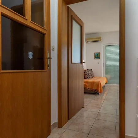 With A Parking Space Marusici, Omis - 1131 Apartment Mimice