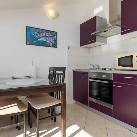 With A Parking Space Marusici, Omis - 1131 Apartment *
