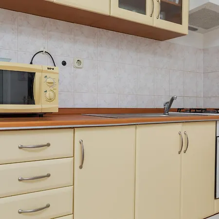 Apartament With Parking Space Marusici - Omis - 1131
